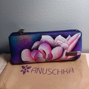 Anuschka make up case